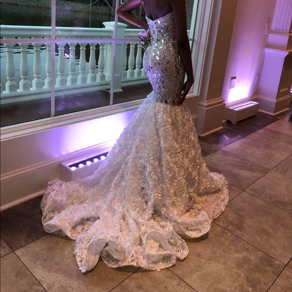 Prom dress - Picture 2 of 2